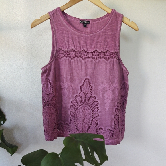 Express Embroidered Muscle Tee - Picture 7 of 7